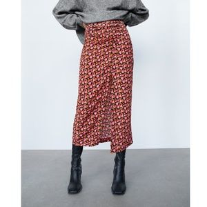 ⭐️HOST PICK⭐️ Zara Floral Printed Midi Skirt